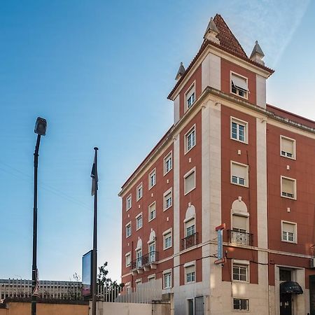 Apartamentos Lux Dinastia Lisbona Esterno foto