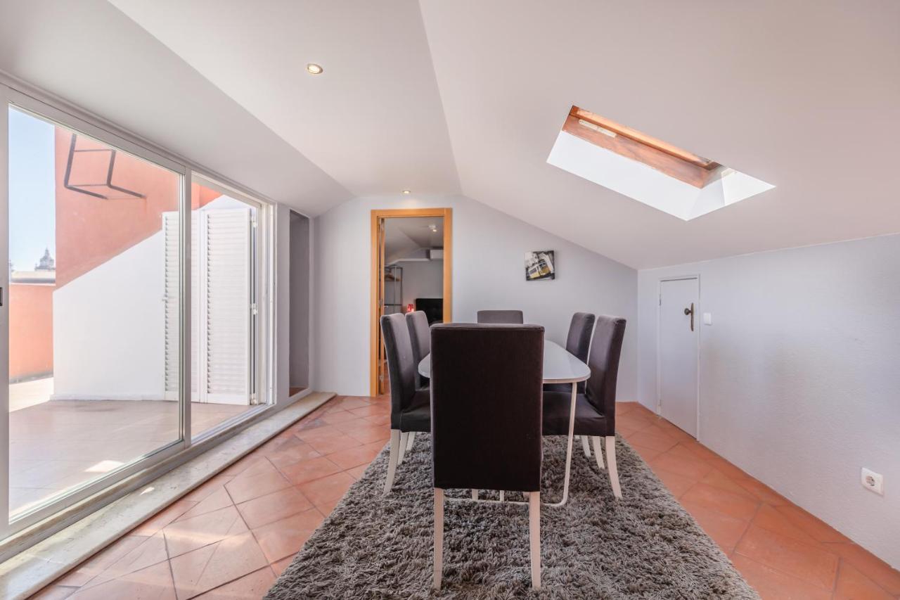 Apartamentos Lux Dinastia Lisbona Esterno foto