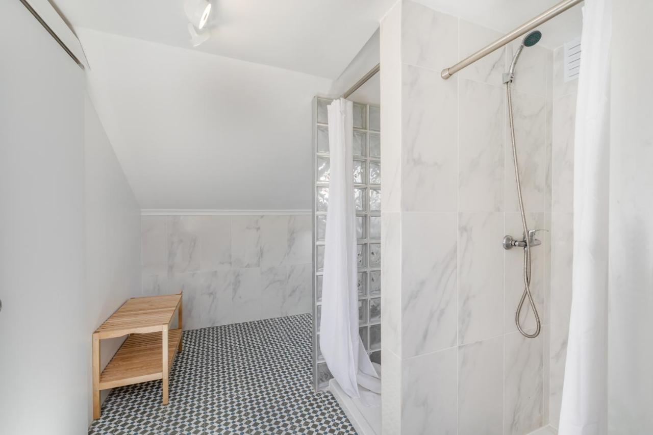 Apartamentos Lux Dinastia Lisbona Esterno foto