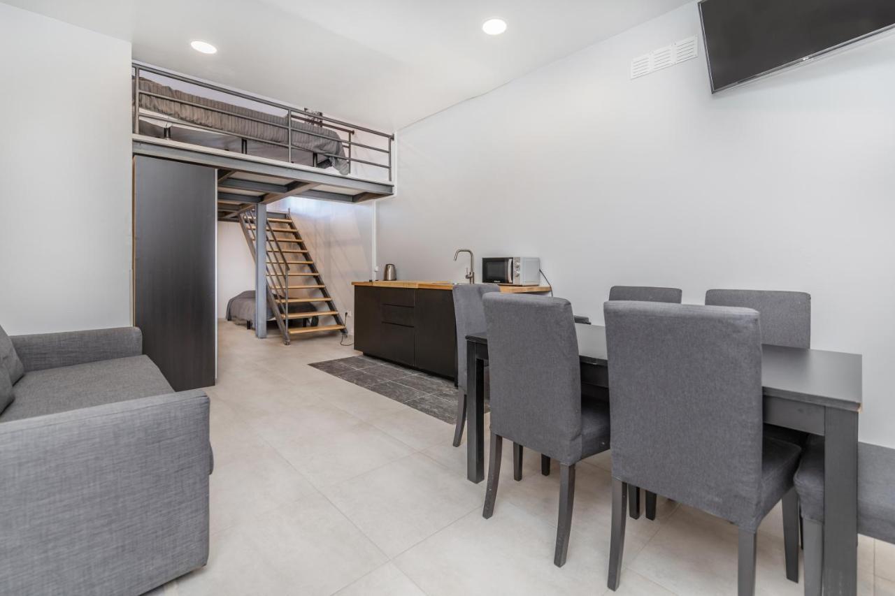 Apartamentos Lux Dinastia Lisbona Esterno foto