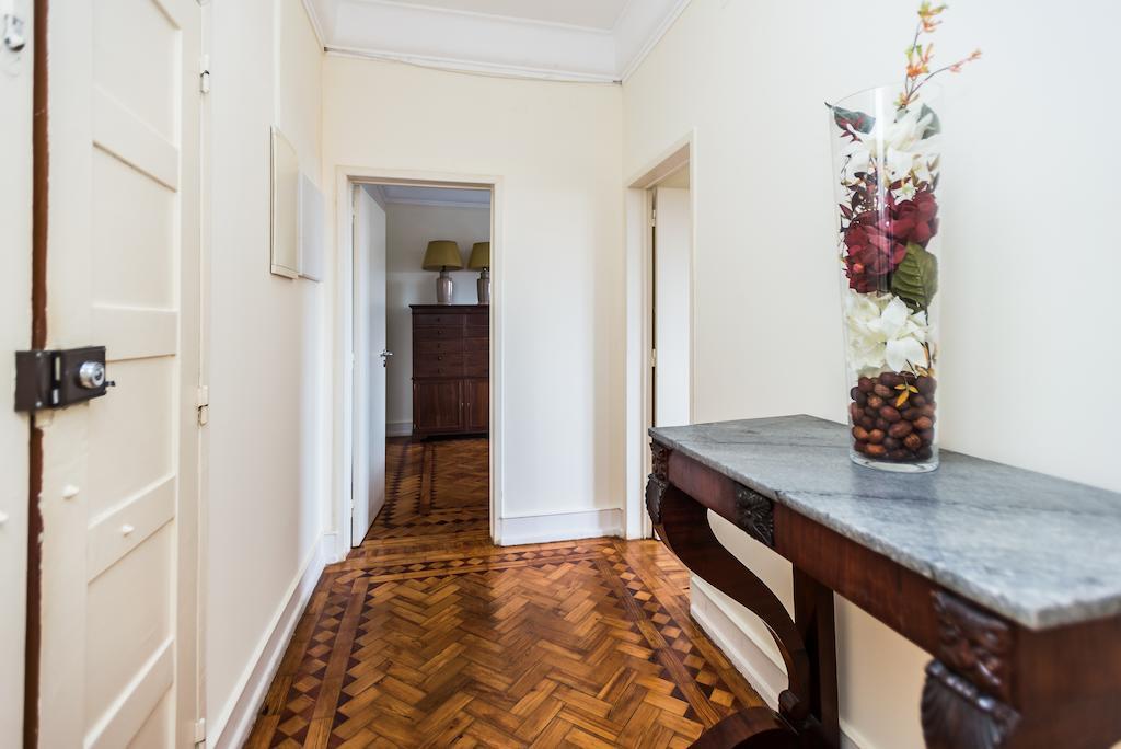 Apartamentos Lux Dinastia Lisbona Esterno foto
