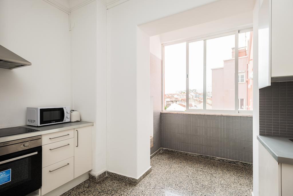 Apartamentos Lux Dinastia Lisbona Esterno foto