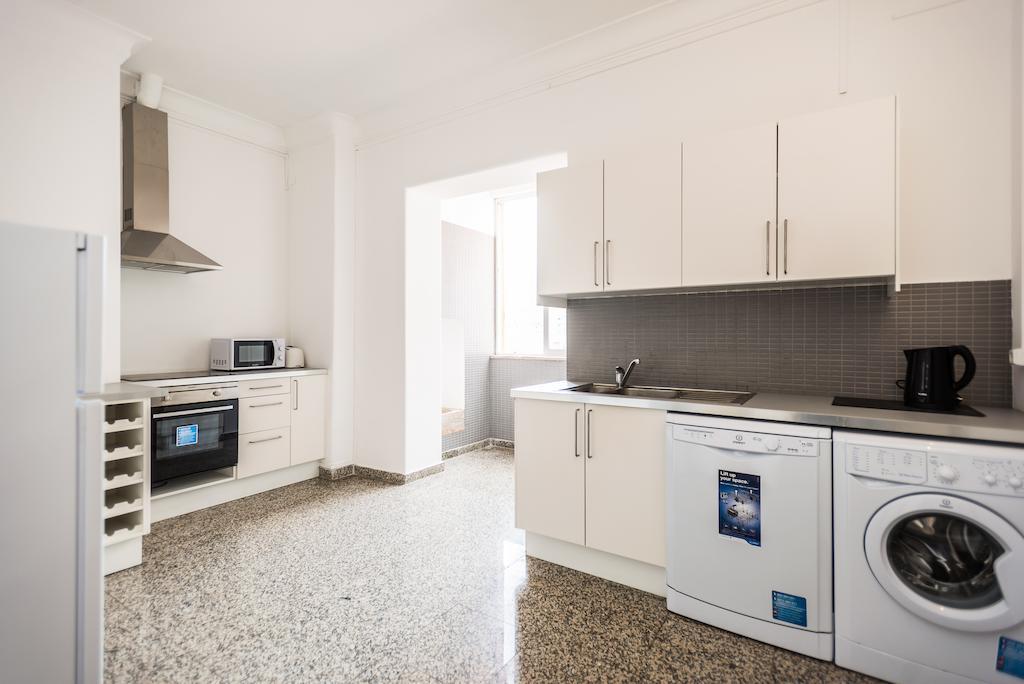Apartamentos Lux Dinastia Lisbona Camera foto