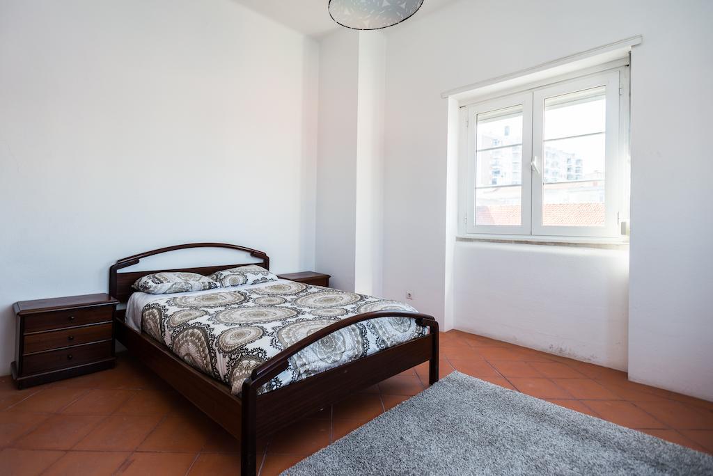 Apartamentos Lux Dinastia Lisbona Esterno foto