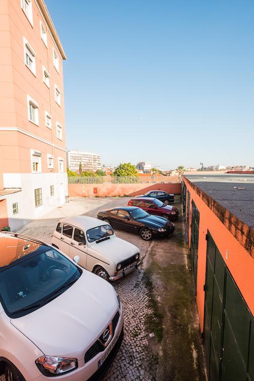 Apartamentos Lux Dinastia Lisbona Esterno foto