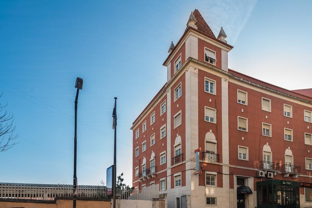 Apartamentos Lux Dinastia Lisbona Esterno foto