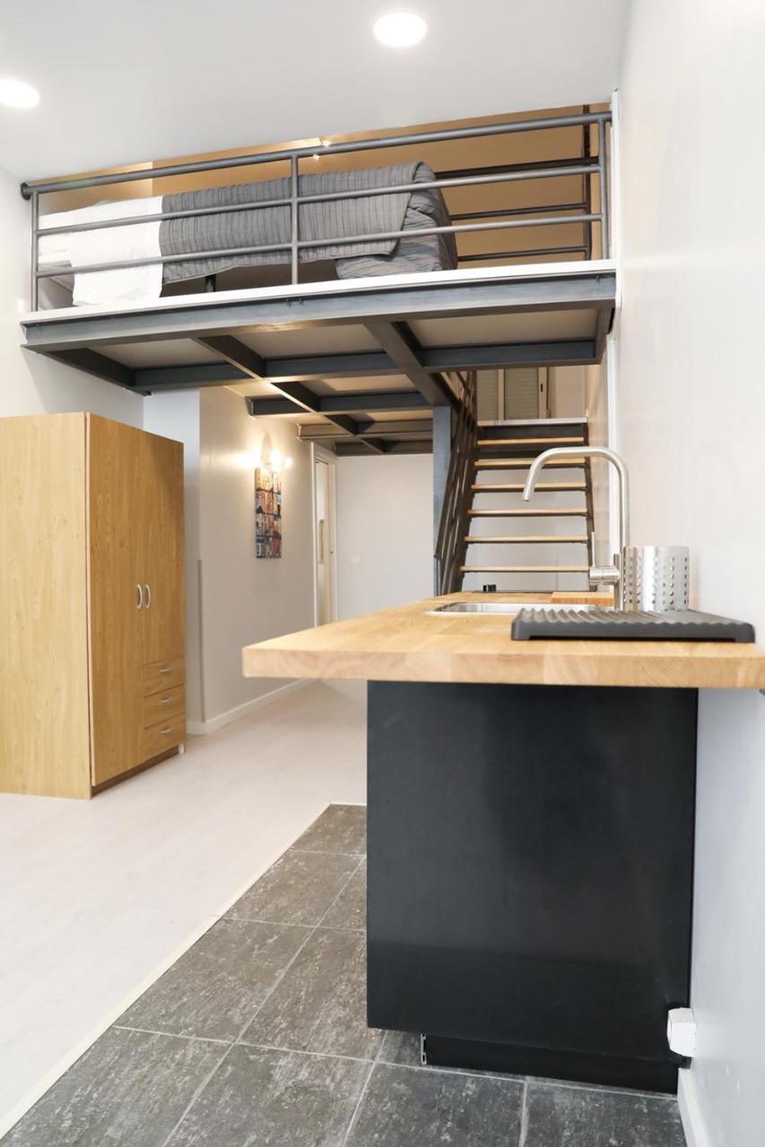 Apartamentos Lux Dinastia Lisbona Esterno foto